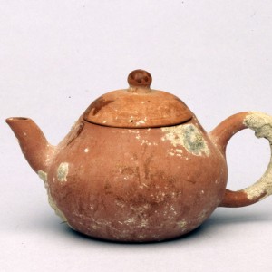 unearthed-yixing-pot.jpg