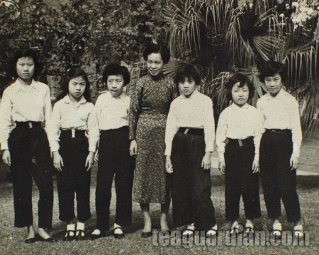 Mom with students in the Botanical Gardens