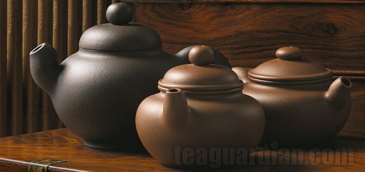 Three Yixing teapots by Jiang Zhi Ping