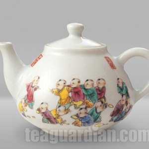 Porcelain teapot with the traditional one hundred boys motif