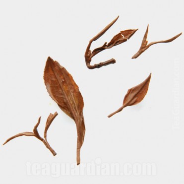 infused tealeaves of black teas: Qimen Hong Maofeng