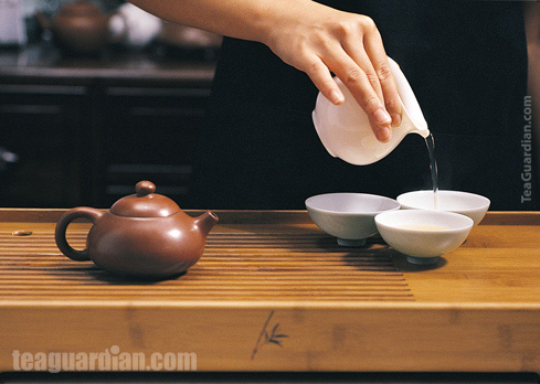 Gongfu Infusion Fundamental Steps: Warm cups