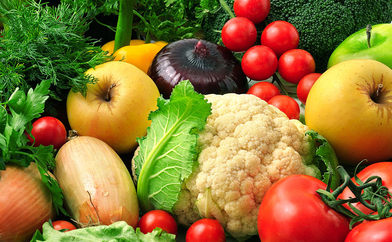 Colourful fruits and veggies